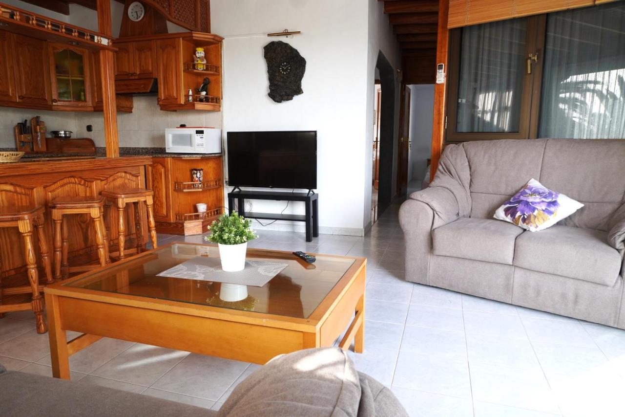 Apartamento Costa, Cerca De La Playa Y Comercios. Коста Тегисе Екстериор снимка